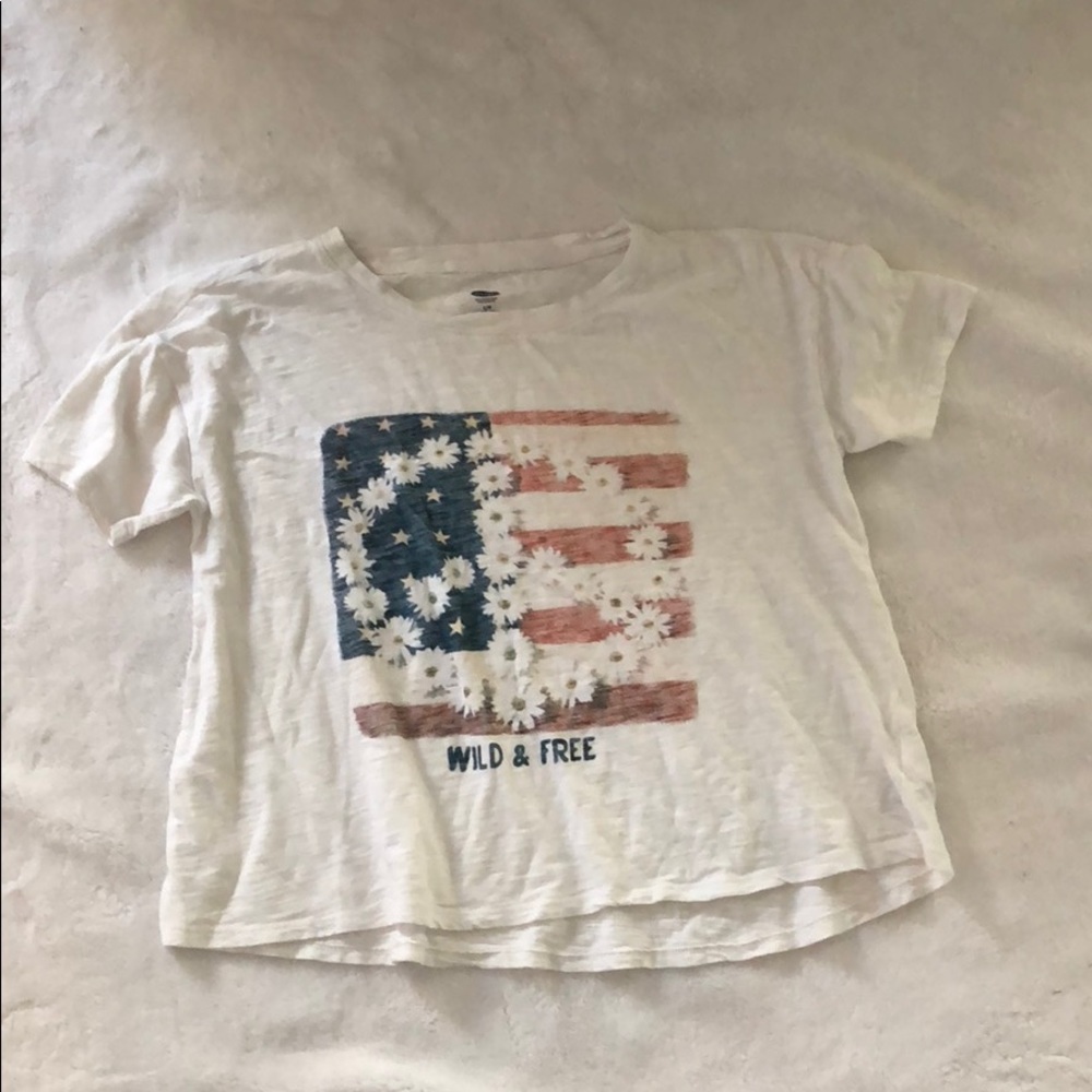 Girls wild and free daisy tee